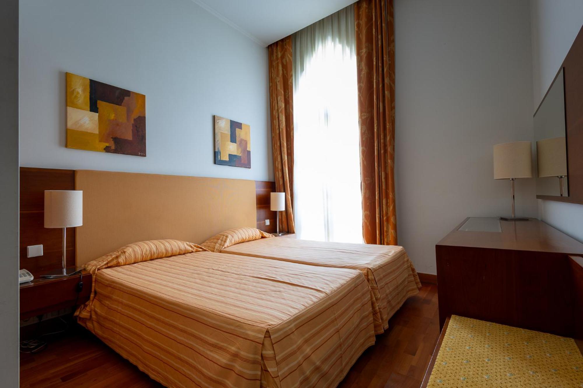 Hotel Apartamentos Geres Ribeiro Extérieur photo