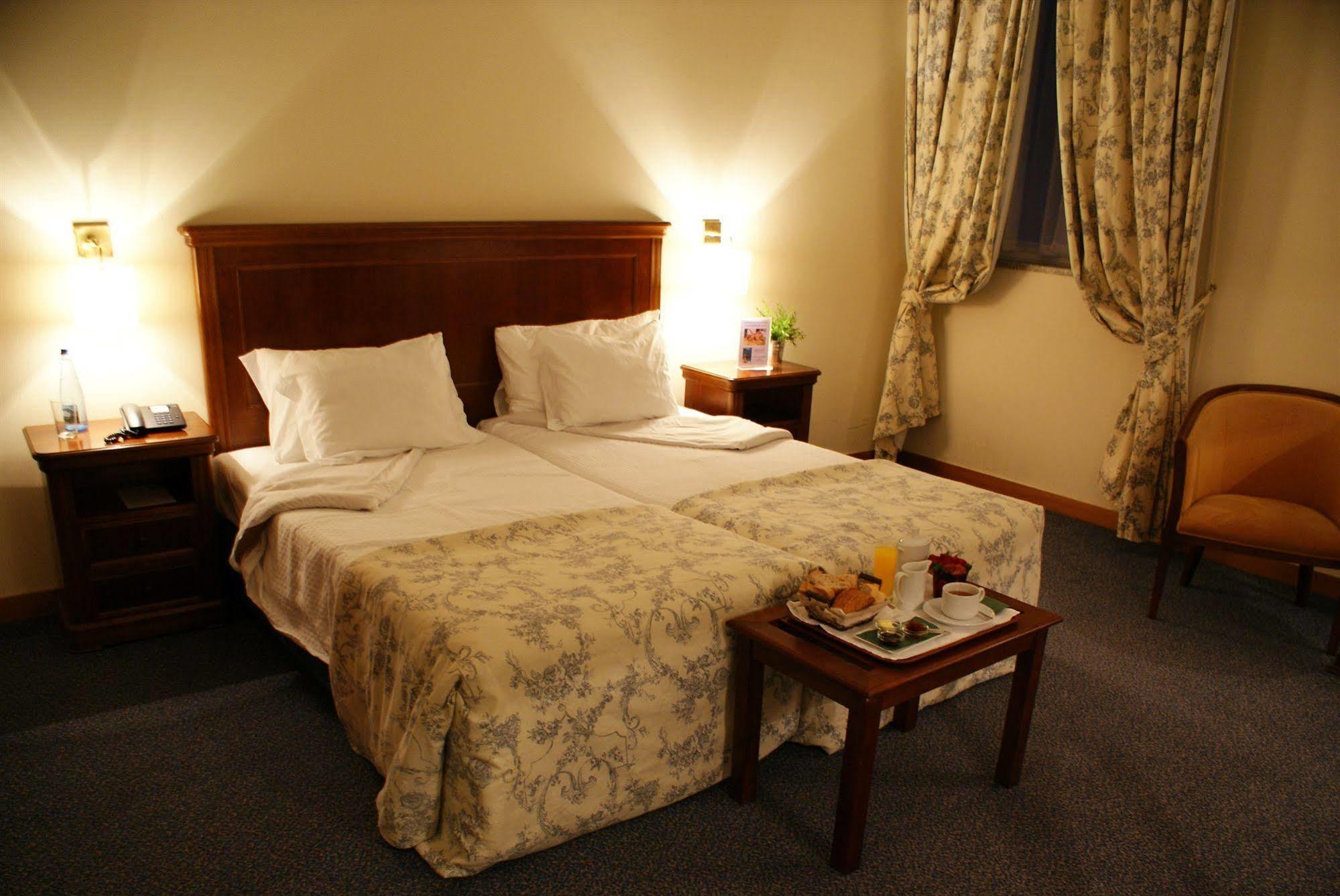 Hotel Apartamentos Geres Ribeiro Extérieur photo