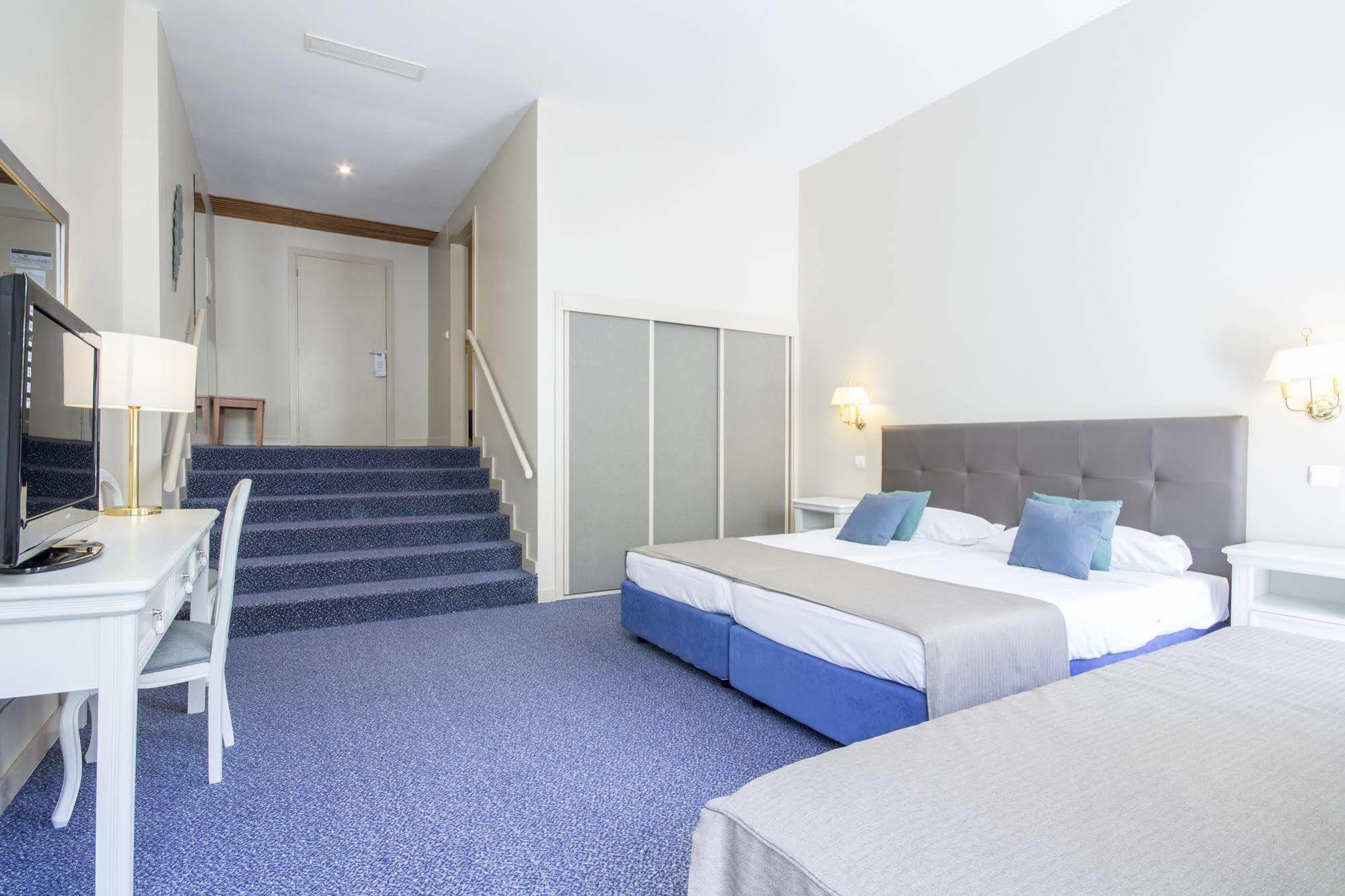 Hotel Apartamentos Geres Ribeiro Extérieur photo